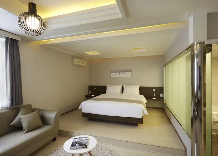 Hotel Foret The 3*
